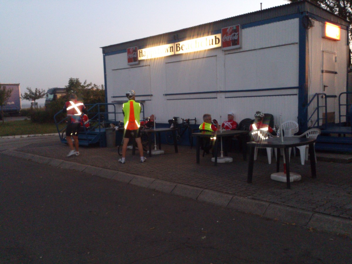 2014-07-22 Haderslev-Paris, 1. etappe i Tyskland - Ved elven Elben.