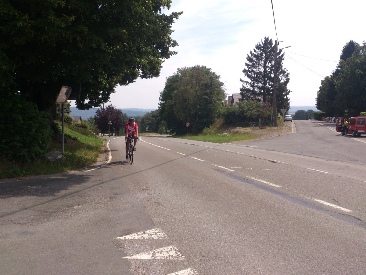 2014-07-23 Haderslev-Paris, 3. etappe i Belgia - Mye bakker.