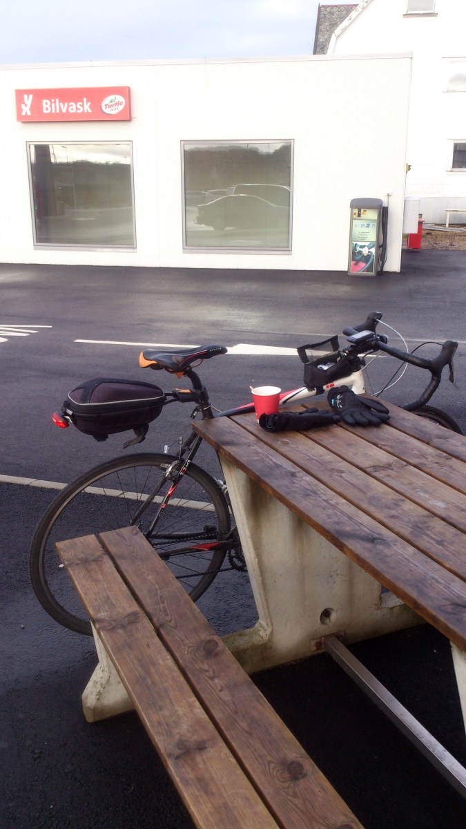 2016-02-10 - 200 km Vinter Brevet - Pause ved første kontrollpost på Ogna.