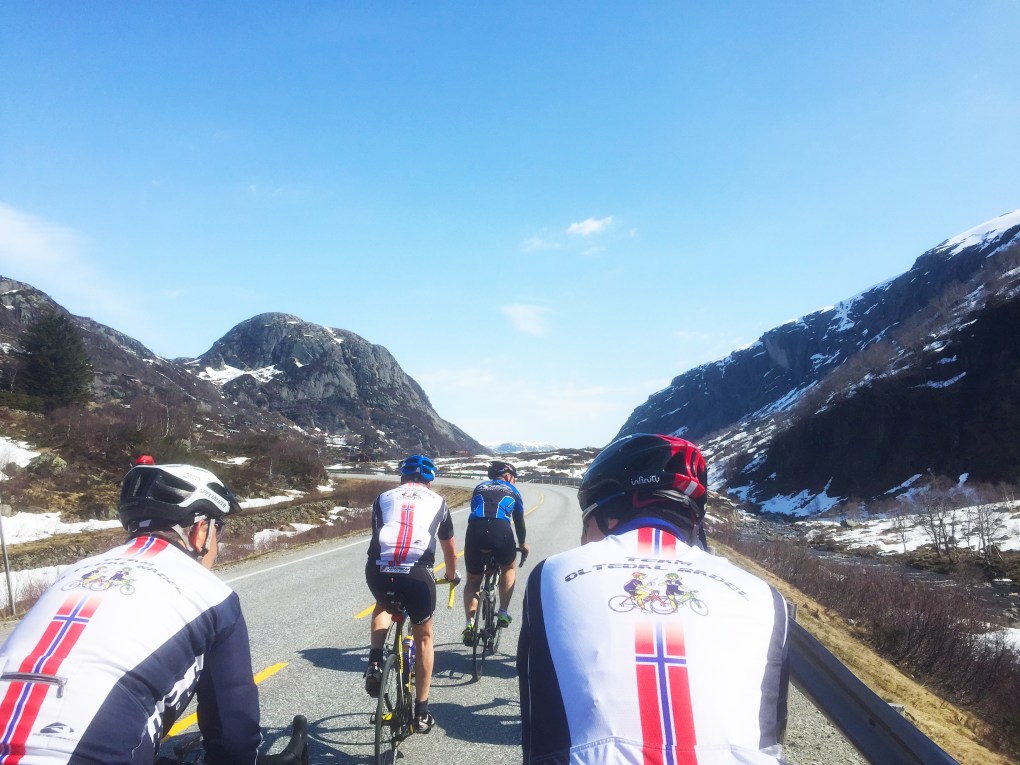 På vei opp Hunnedalen. Kjører etter tilpasse watt.