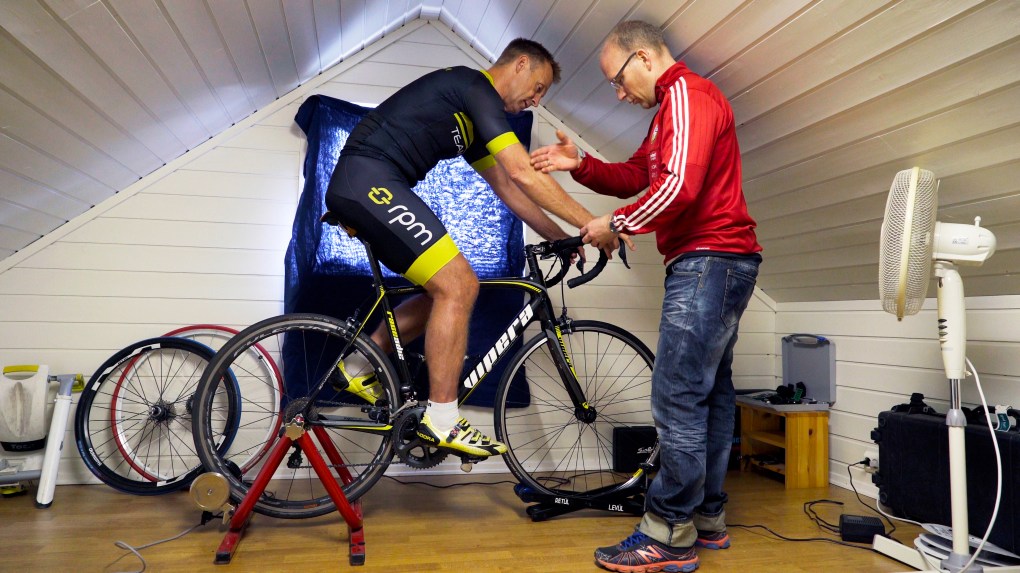 Nyttig informasjon gis under tilpasning av sykkelen.